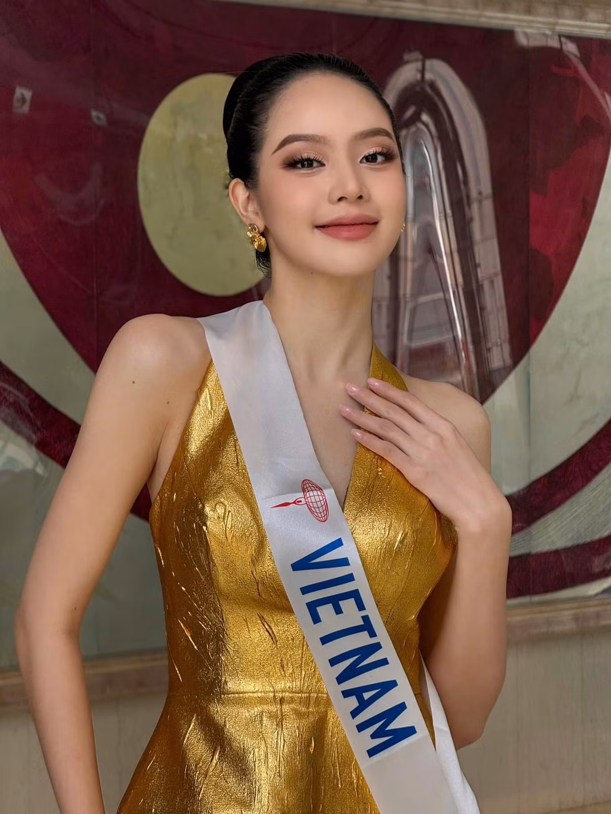 Lịch trình sắp tới của cô bao gồm phần trình diễn National Costume vào ngày 3/11, phần thi bán kết vào ngày 10/11, đêm chung kết sẽ diễn ra vào ngày 12/11.