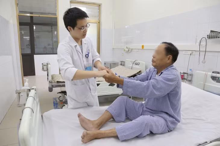 Tiêu sợi huyết “giờ vàng”, cứu bệnh nhân đột quỵ não cấp Tieu soi huyet “gio vang”, cuu benh nhan dot quy nao cap