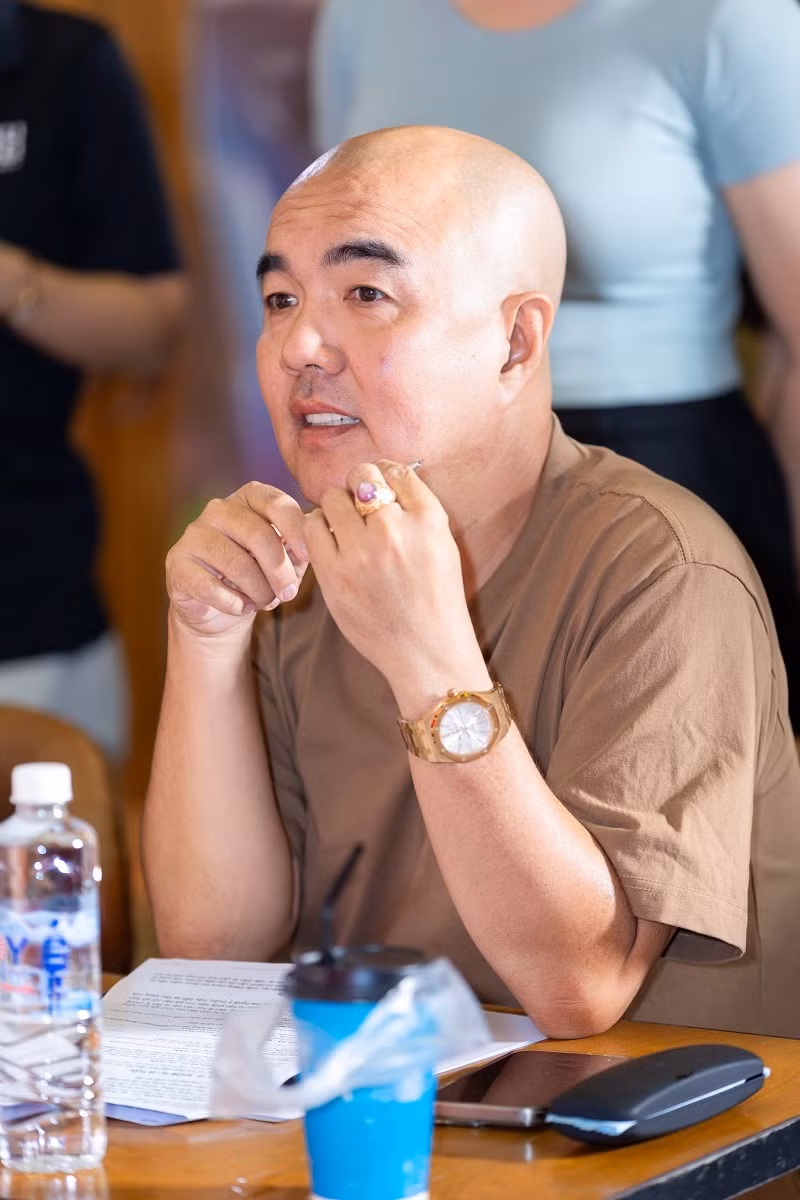 Ly Hai va e-kip thuc den nua dem cham casting Lat mat 8-Hinh-3