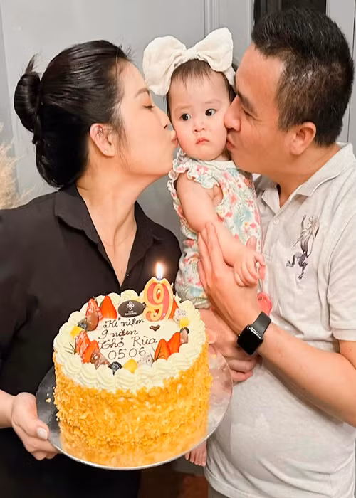 Vợ chồng Hoàng Linh có một cô con gái chung chào đời vào tháng 9/2023.