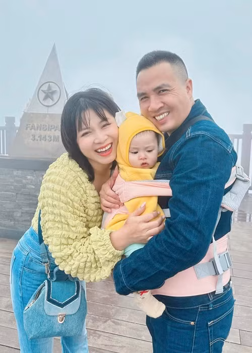 Thiên thần nhỏ của Hoàng Linh và Mạnh Hùng tên thân mật là Kichi.