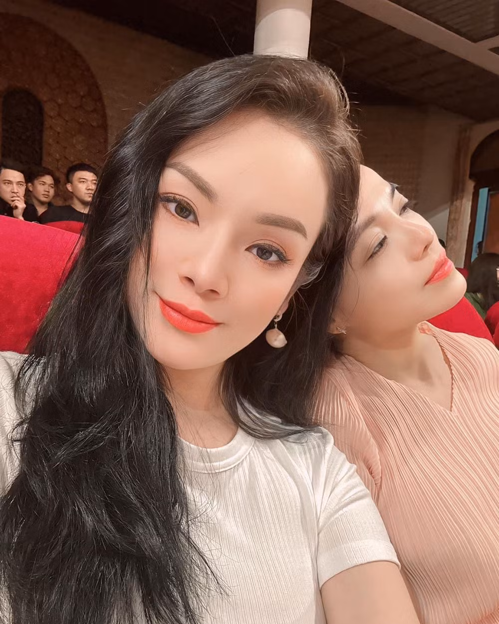NSUT Lan Anh day nhieu ca si tai nang, kin tieng doi tu-Hinh-2