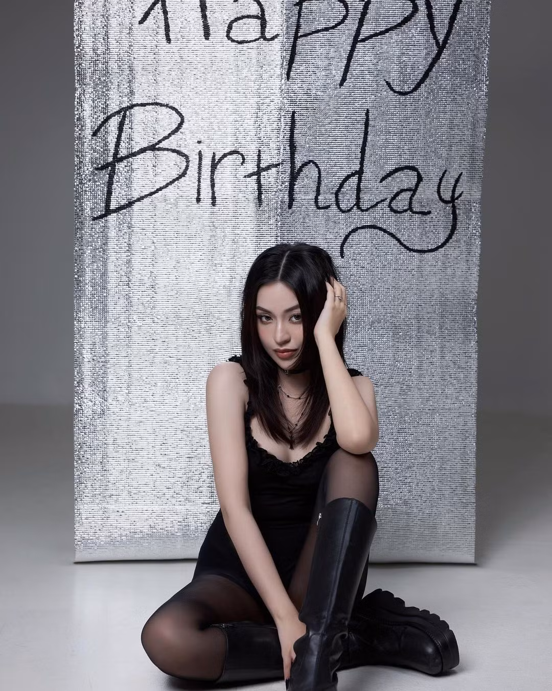 Phía dưới bài viết, nhiều netizen cũng để lại lời chúc thành công tuổi mới với hot girl TikTok - Trần Thanh Tâm.