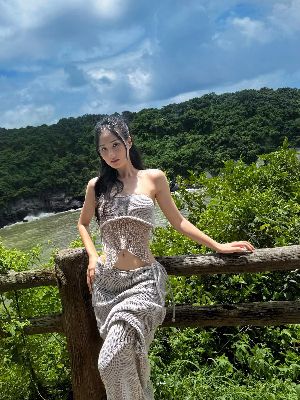 Cô nàng sinh năm 1998, từng góp mặt trong nhiều bộ phim như “Dưới bóng cây hạnh phúc”, “Lựa chọn số phận”, “Đừng bắt em phải quên”...