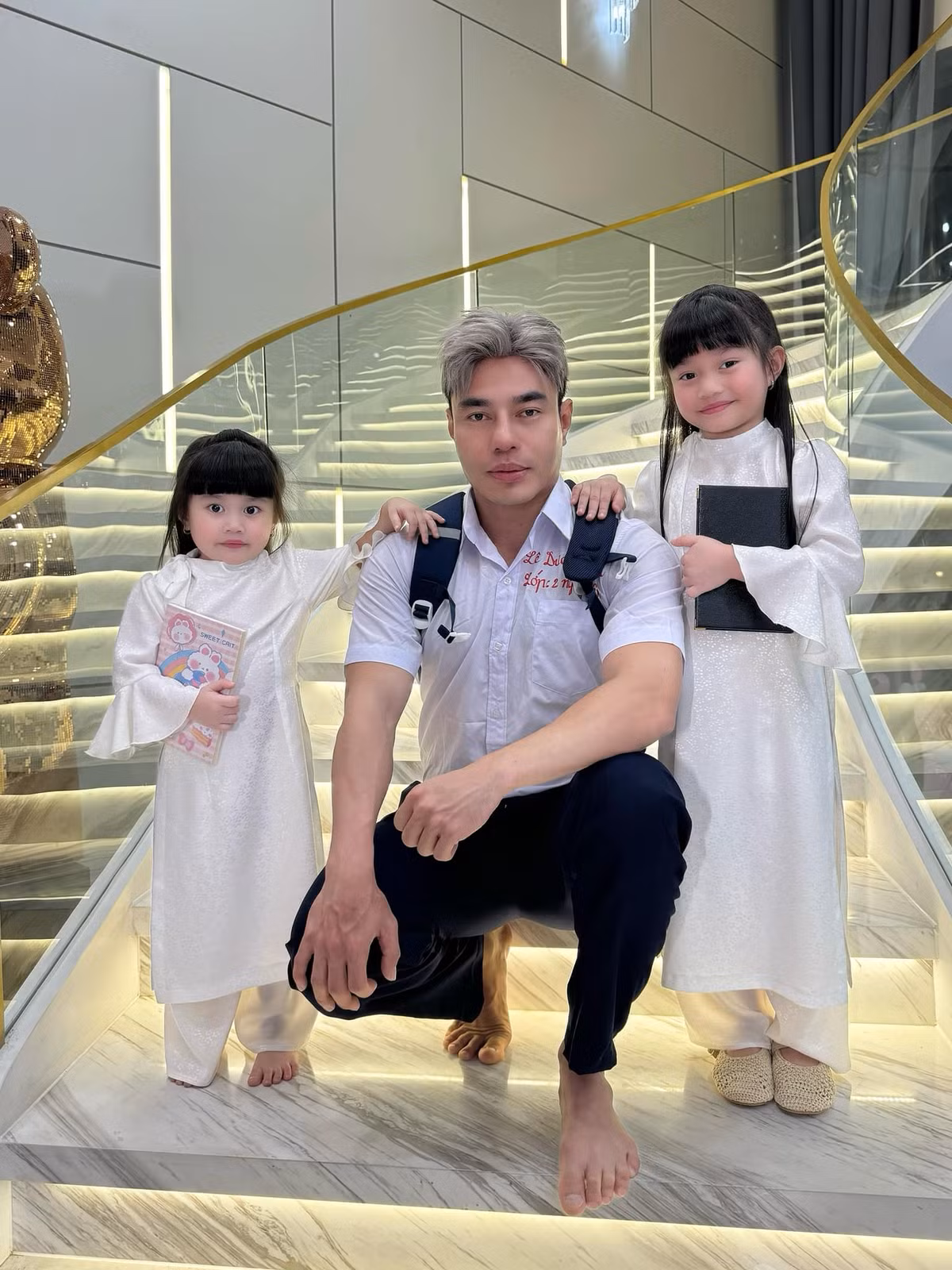 Lê Dương Bảo Lâm là cái tên được nhiều người yêu mến bởi nét diễn tự nhiên, tính cách thoải mái cũng như cách "quăng miếng" duyên dáng. Chính vậy khi bài viết đùa về việc cho con gái đi thi hoa hậu, rất nhiều người đã hưởng ứng.