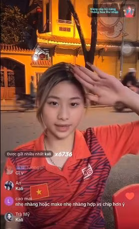 Tranh cai Louis Pham tung la VDV Quoc gia khong biet cach chao co