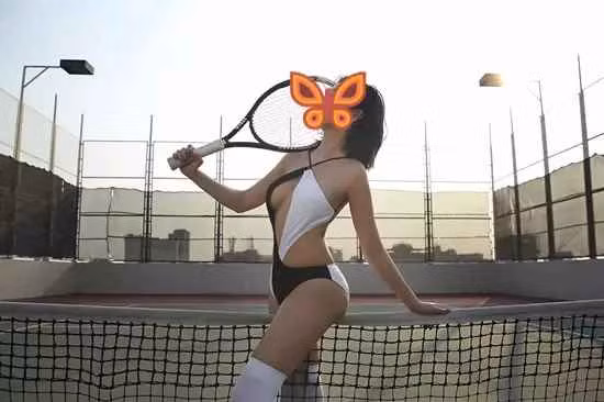 Trước pickleball, Milan Phạm từng chơi tennis.