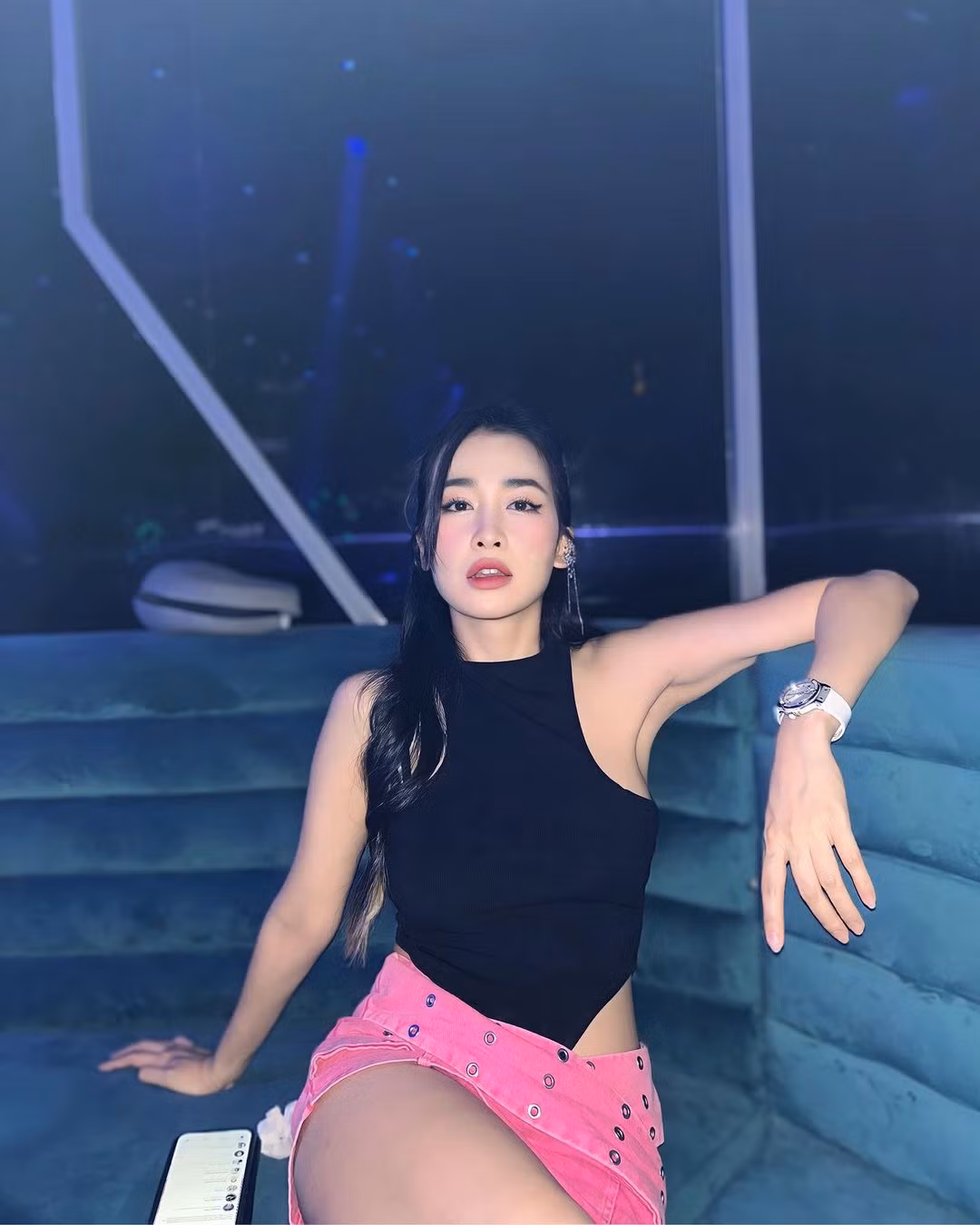 Trong những hình ảnh gần đây, cô nàng cho thấy một cuộc sống sang chảnh. (Anhr: IGNV)