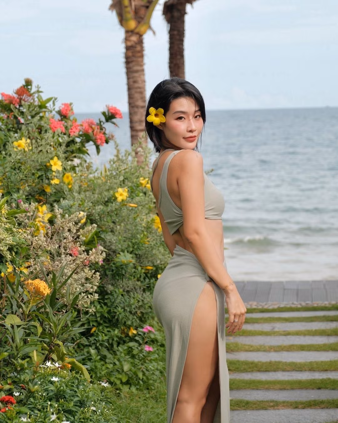 Dù không sở hữu chiều cao quá nổi bật, Thanh Huyền vẫn thu hút ánh nhìn nhờ 3 vòng cực chuẩn.