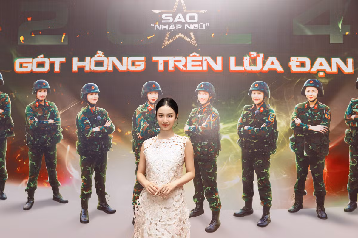 Ngoài nhan sắc, Jun Vũ còn khiến nhiều người tại gala cười nghiêng ngả khi có nhận xét về đồng đội: "Phát hiện ra mỗi đồng chí đều là diễn viên tiềm năng, đặc biệt là MisThy".