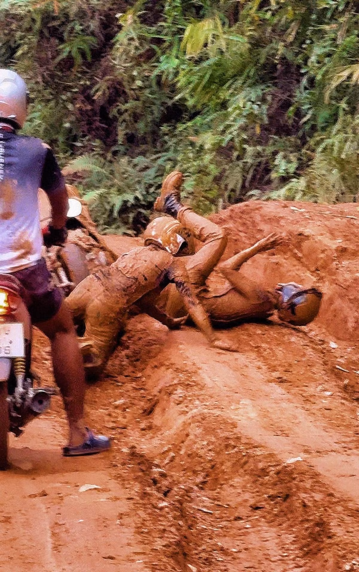 Và lại ngã lần 2...
