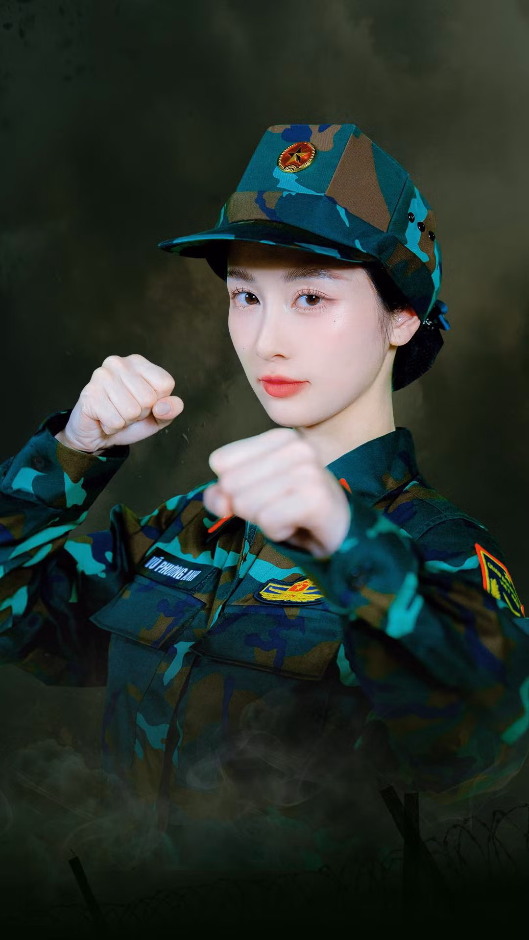 Sau khi hoàn thành chương trình học, Jun Vũ tiếp tục theo học ngành Quản trị Kinh doanh tại Đại học Assumption. Đây được xem là một trong số những trường uy tín hàng đầu tại Thái Lan.