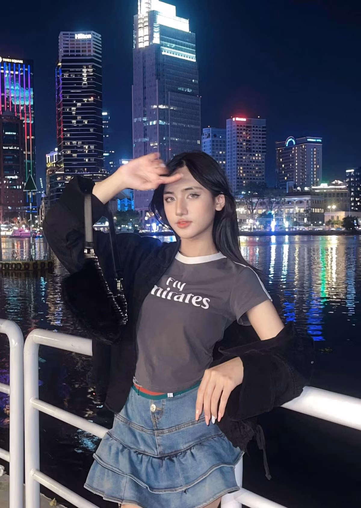 Nhờ những thành tích đó, Phương Nhã dần thuyết phục được bố mẹ. Hiện tại, gia đình ủng hộ và là điểm tựa vững chắc cho cô trên con đường tìm lại giới tính thật.