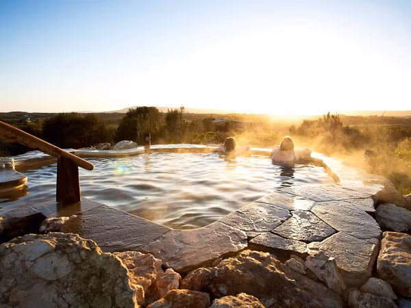 Suối nước nóng Peninsula ở Bán đảo Mornington, Australia - Khu phức hợp gồm 50 trải nghiệm tắm xây xung quanh vùng nước khoáng địa nhiệt của bán đảo.