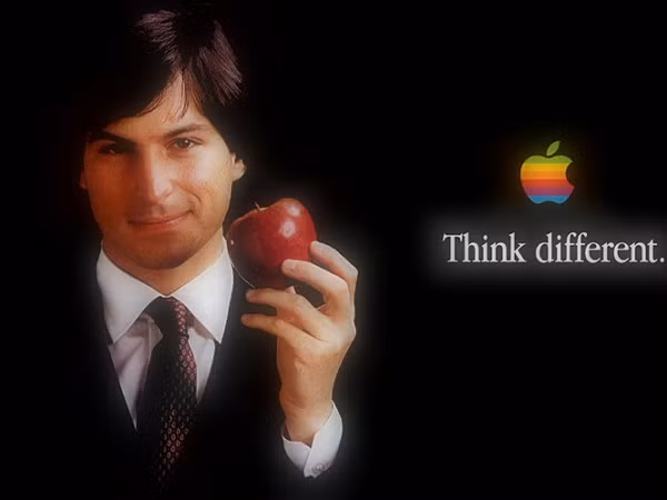 Năm 1985, Jobs dự đoán rằng sẽ chỉ có vài công ty máy tính sản xuất phần cứng và rất nhiều doanh nghiệp làm phần mềm.