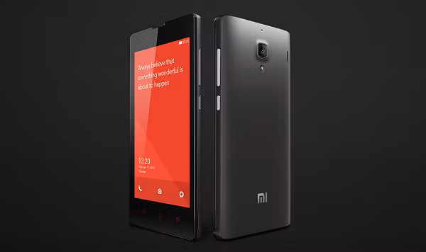 Máy có độ phân giải HD 1280 × 720 pixel, RAM 1GB, bộ nhớ trong 4GB và pin 2050mAh rất nhỏ.