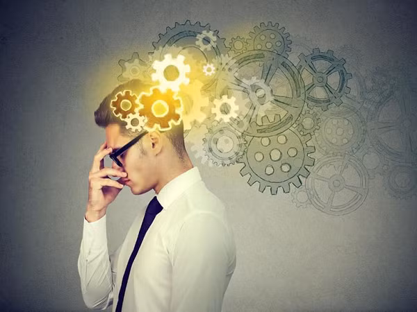 Những người thông minh phân biết chia công việc ở nhà, ở nơi làm việc, và những sở thích cá nhân bằng sự khéo léo, tinh tế, và không bao giờ cất lên điệp khúc cũ rích về "cân bằng giữa cuộc sống và công việc".