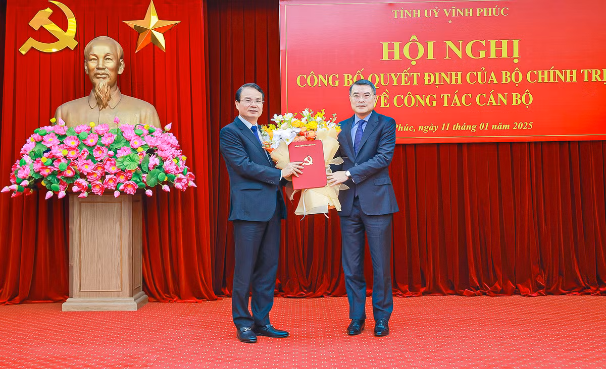 Ong Dang Xuan Phong giu chuc Bi thu Tinh uy Vinh Phuc