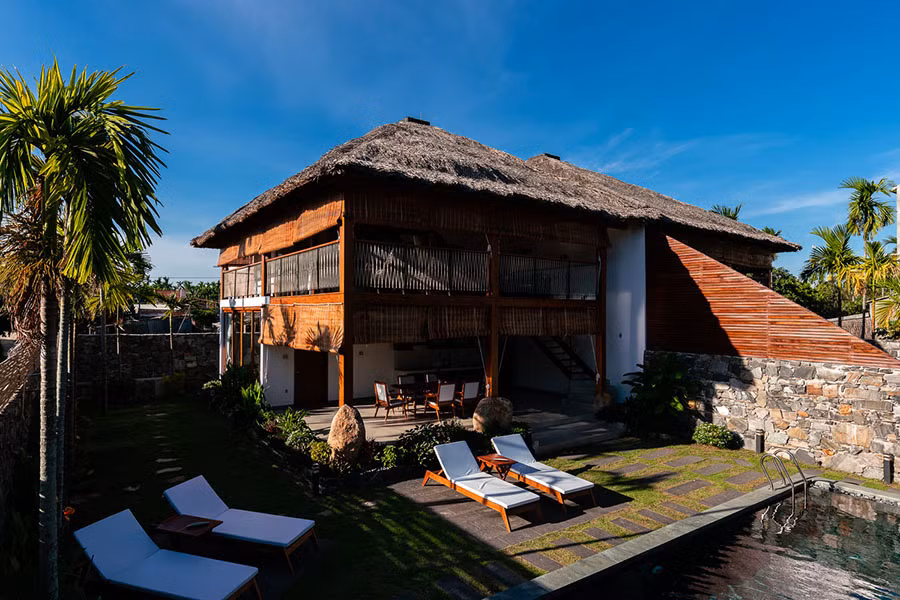 Biet thu song lap o Hoi An xoa nhoa ranh gioi giua nha o va thien nhien-Hinh-7
