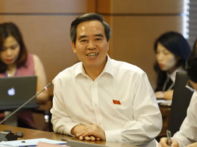 Vi phạm nguyên tắc tập trung dân chủ, quy chế làm việc khi không báo cáo cấp có thẩm quyền cho chủ trương đối với những vấn đề lớn, hệ trọng. Không báo cáo đầy đủ và thực hiện không đúng ý kiến chỉ đạo của Thủ tướng Chính phủ trong việc mua bắt buộc 3 ngân hàng với giá không đồng là vi phạm nguyên tắc thẩm quyền. Để xảy ra nhiều vi phạm, khuyết điểm tại Ngân hàng Nhà nước Việt Nam và các tổ chức tín dụng, nhiều cá nhân bị xử lý hình sự. 