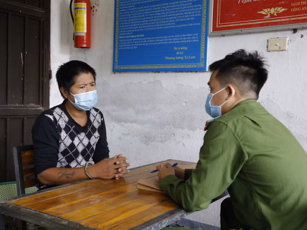 Loi khai nghi pham sat hai be 8 tuoi o Ha Tinh