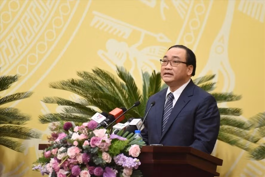Đáng chú ý, trước đó, ngày 10/1/2020, Bộ Chính trị quyết định thi hành kỷ luật ông Hoàng Trung Hải khi đó là Ủy viên Bộ Chính trị, Bí thư Thành ủy Hà Nội, nguyên Ủy viên Ban cán sự đảng, nguyên Phó Thủ tướng Chính phủ bằng hình thức cảnh cáo. 