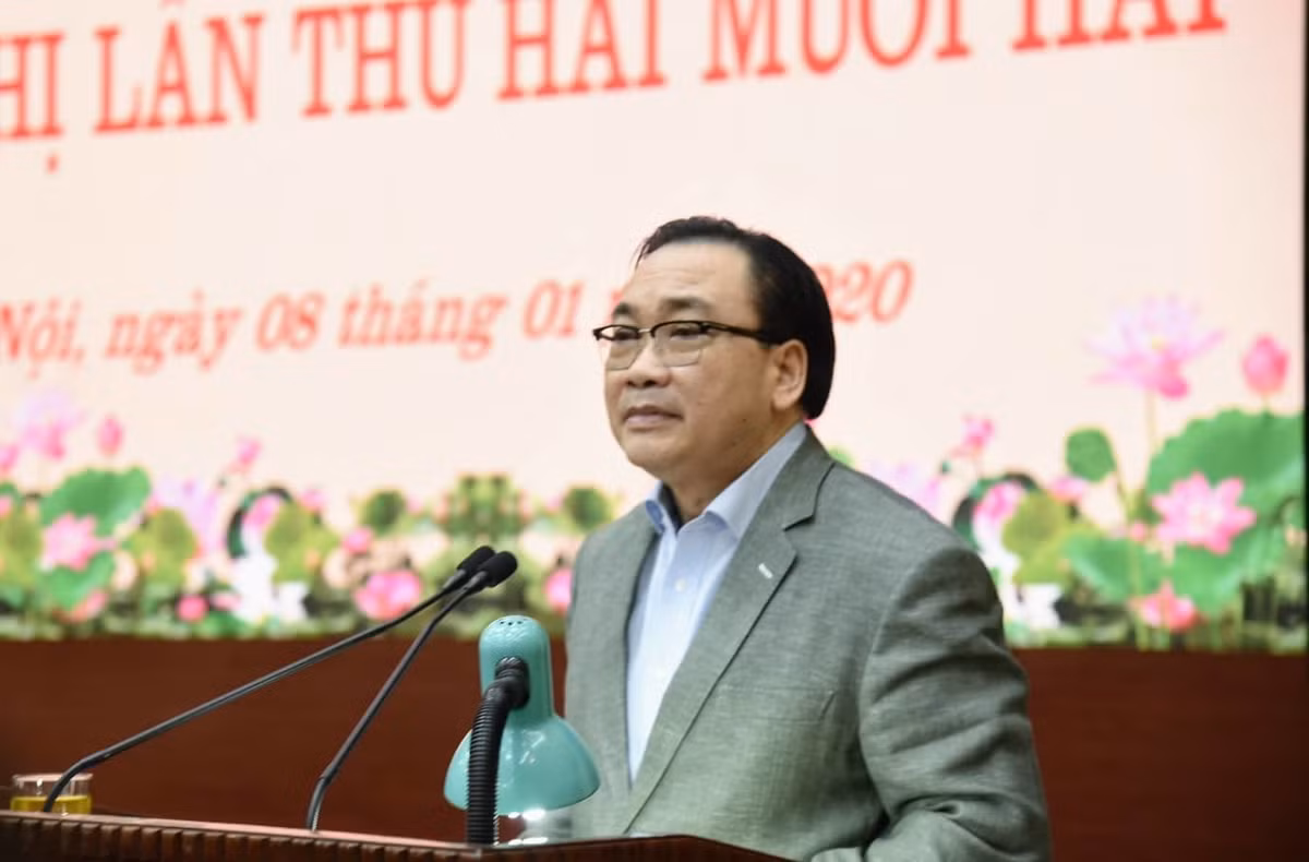 Tại Kỳ họp thứ nhất Quốc hội Khóa XIII ngày 3/8/2011 được Quốc hội phê chuẩn tiếp tục làm Phó Thủ tướng Chính phủ Việt Nam. Sau đó, ông Hoàng Trung Hải tiếp tục được bầu lại vào Ban Chấp hành Trung ương tại Đại hội Đại biểu toàn quốc lần thứ XII của Đảng, đồng thời được Trung ương bầu vào Bộ Chính trị. 