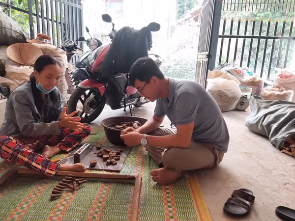 9x khoi nghiep voi loai go dac biet, co thang ban gan nghin san pham-Hinh-3