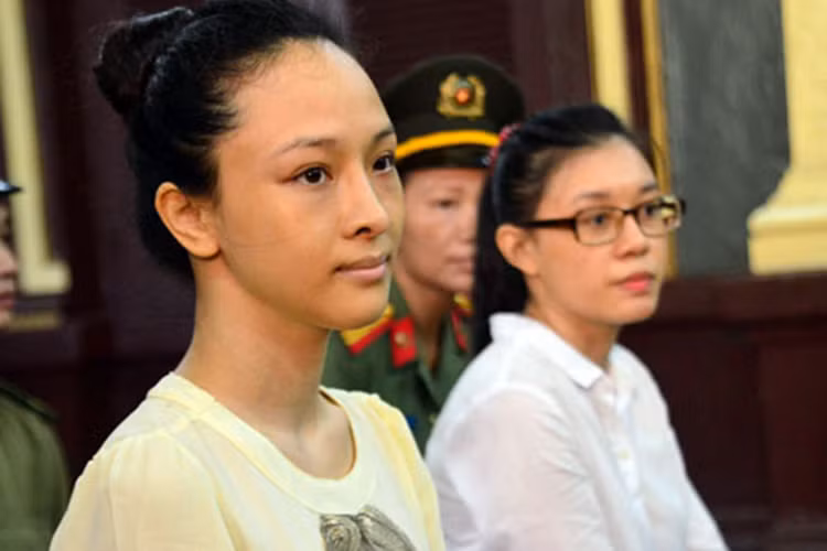 Tuy nhiên, hình ảnh mới nhất của Hoa hậu Phương Nga đã khiến nhiều người không khỏi xót xa. (Ảnh: Vietnamnet)