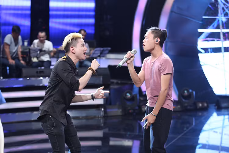 NS Huy Tuan don sinh nhat cung top 3 Vietnam Idol 2016-Hinh-12