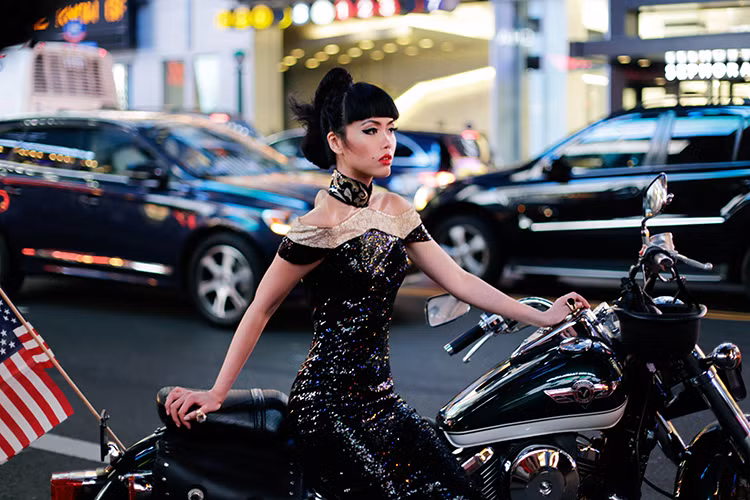 Cuối tuần qua, siêu mẫu Jessica Minh Anh cùng ê-kíp của mình đã có mặt ở thành phố New York, Mỹ. 