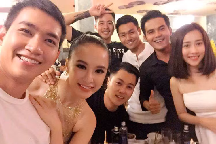 Cùng tham gia buổi đóng máy phim, Angela Phương Trinh và Võ Cảnh dính với nhau như sam.