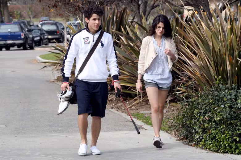 Nhung khoanh khac dang xau ho cua Selena Gomez-Hinh-4