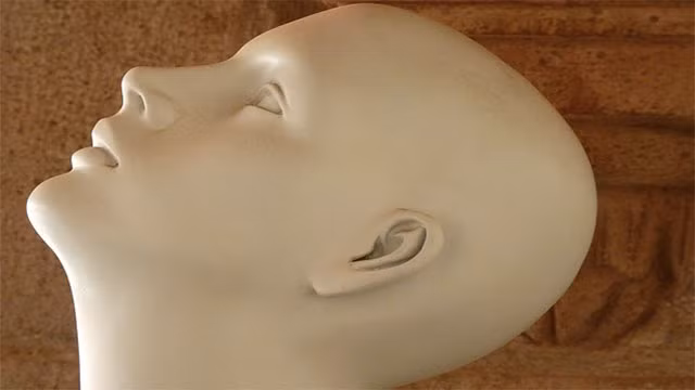 Nam giới Ai Cập cổ đại thường cạo trọc đầu. Thỉnh thoảng, họ để lại một lọn tóc dài.