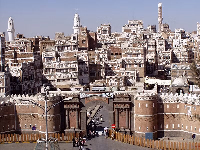 Yemen từng bị chia cắt thành hai miền bắc - nam, miền bắc do Đế chế Ottoman cai trị và miền nam do Anh kiểm soát. Năm 1990, Yemen thống nhất thành Cộng hòa Yemen. Ảnh: Wikipedia.