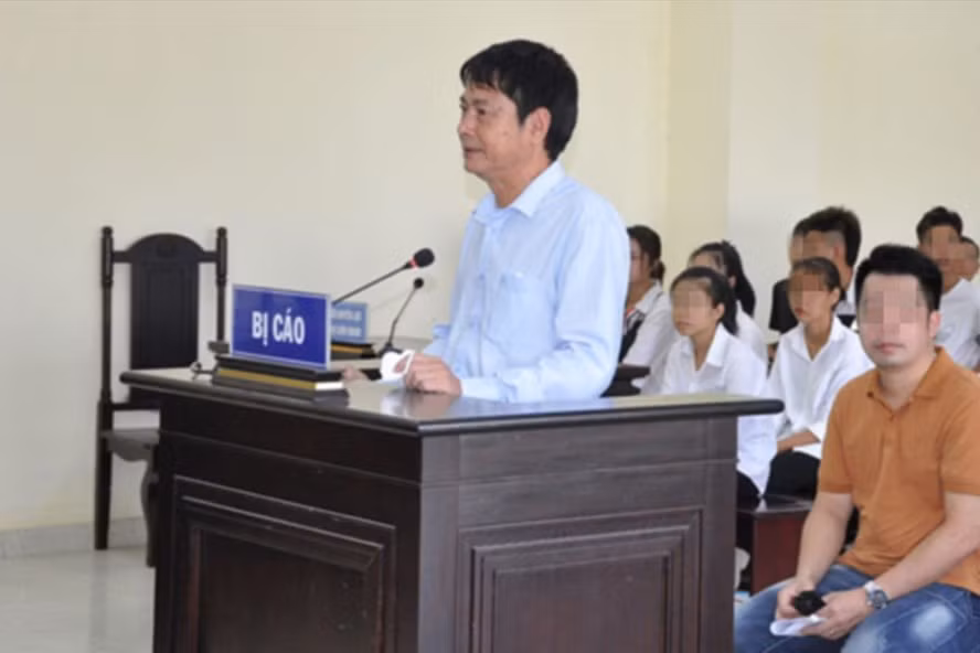 Khai tru Dang voi cuu Pho Giam doc So VHTTDL Thanh Hoa