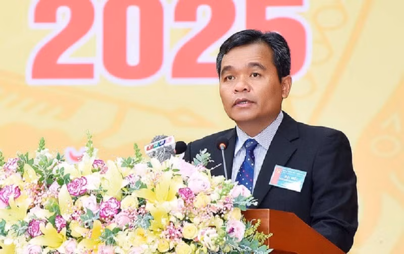 Ngày 28/9/2020, Hội nghị lần thứ nhất Ban Chấp hành Đảng bộ tỉnh Gia Lai đã bầu ông Hồ Văn Niên tái đắc cử chức danh Bí thư Tỉnh uỷ Gia Lai khoá XVI, nhiệm kỳ 2020-2025. Trước đó, tháng 1/6/2020, Ban Chấp hành Đảng bộ tỉnh Gia Lai đã bầu ông Hồ Văn Niên được bầu giữ chức Bí thư Tỉnh ủy Gia Lai khi mới 45 tuổi. 