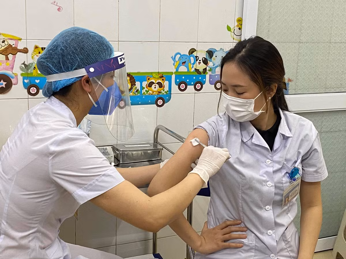 Trong ngày đầu tiên, Trung tâm y tế TP Hải Dương sẽ tiêm cho 50 người.