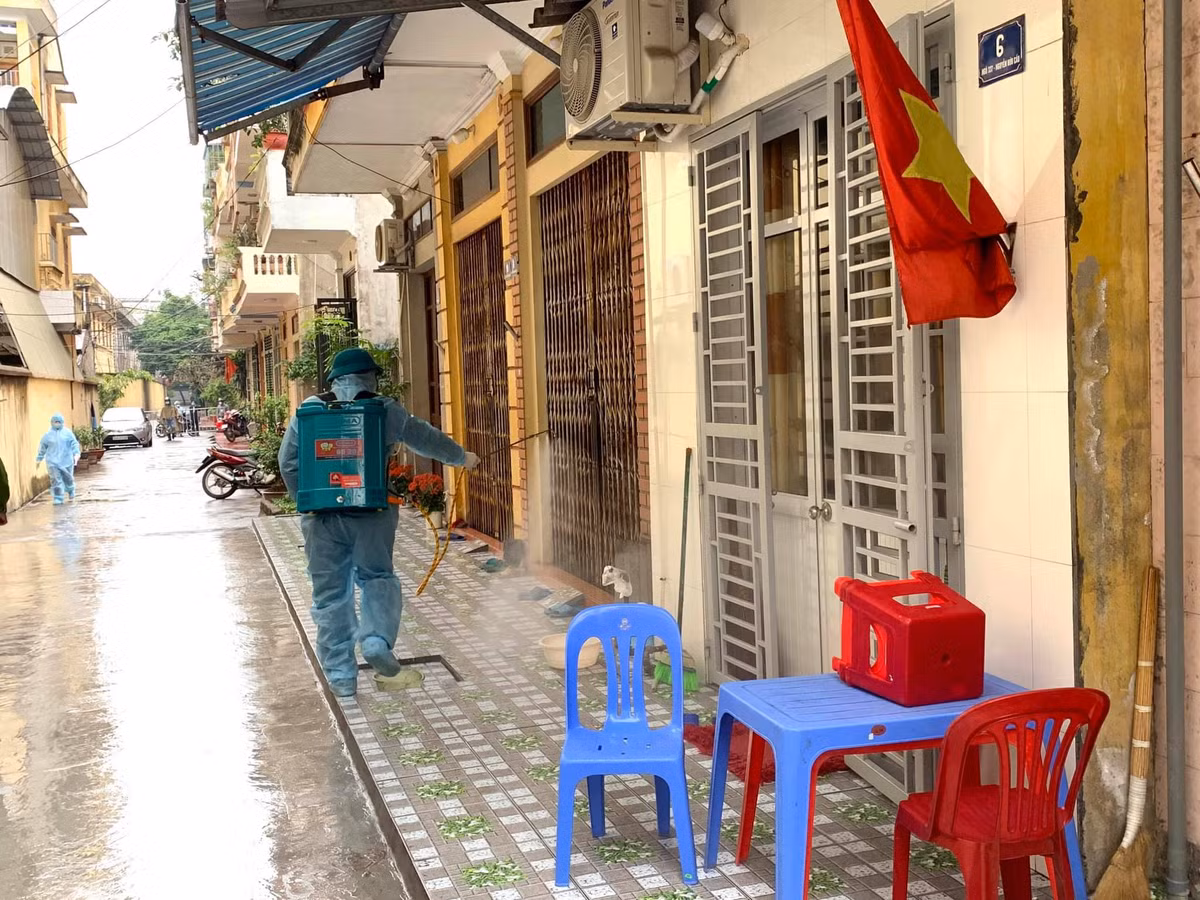 Nu sinh nghi nhiem COVID-19 duoc phat hien qua xet nghiem sang loc