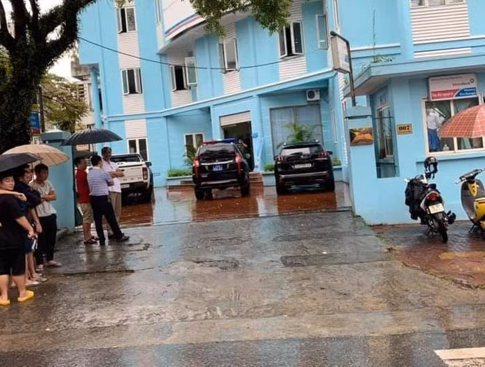Lao Cai: Nam thanh nien cam kiem cuop ngan hang