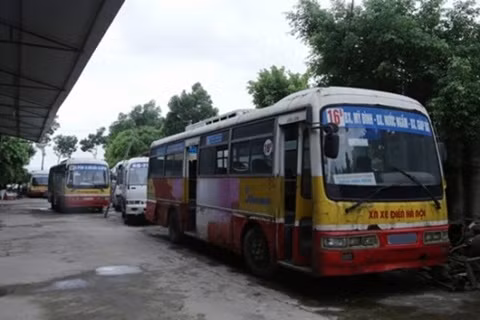 Những đại gia Bắc Giang ở thôn Thuyền bây giờ không thu mua đồng nát, sắt vụn nữa mà đều làm ăn lớn, tức là quan hệ với cả các cơ quan nhà nước, đơn vị quốc phòng… Bất kể có một thương vụ gì liên quan đến việc đấu thầu xe cũ, nát trên cả nước, hầu như đều có mặt người làng Thuyền đến thu mua.