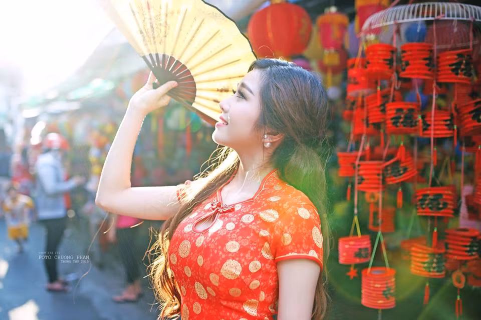 Hiện nghề nghiệp chính của Kiều Ny là DJ. Cô nàng thường đi biểu diễn ở TP HCM trong các câu lạc bộ và các show vừa và nhỏ.