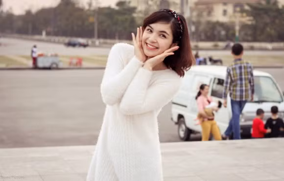 Cuộc sống hạnh phúc, bình yêu của chị gái Hòa Minzy.