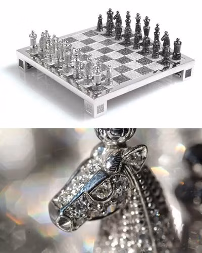 Trị giá 600.000 USD, đây là bộ cờ xa xỉ và đắt nhất thế giới. Theo trang Businessweek.com, bộ cờ được đính 320 carat kim cương đen và trắng cùng 2kg vàng trắng 14 carat. (Ảnh: Zing)