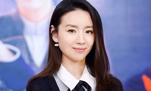 Đổng Khiết lao đao vì chuyện quá khứ.
