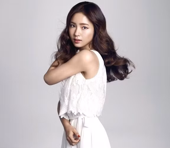 Người ngoại quốc thường thắc mắc các cô gái Hàn Quốc xinh đẹp dường như có bí kíp dưỡng tóc từ thời cổ xưa truyền lại.