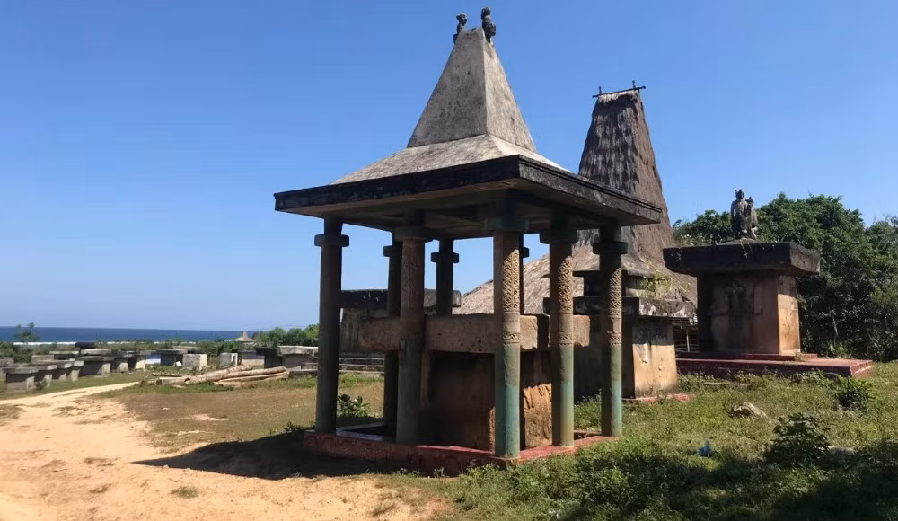 Những người sống cùng xác chết tại ngôi làng Indonesia - Hình 2 Nhung nguoi song cung xac chet tai ngoi lang Indonesia-Hinh-2