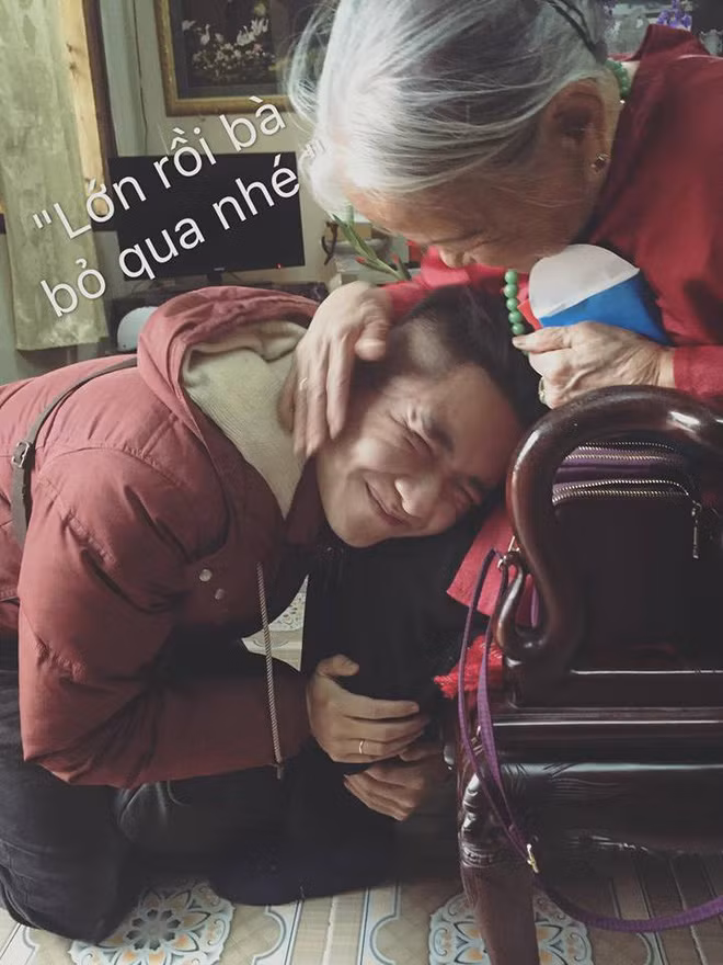 "Lớn rồi nên bỏ qua nhé!"
