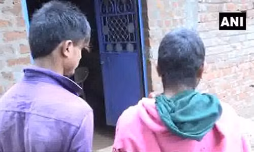 Cuoi khong xin phep, cap doi An Do bi tra tan da man