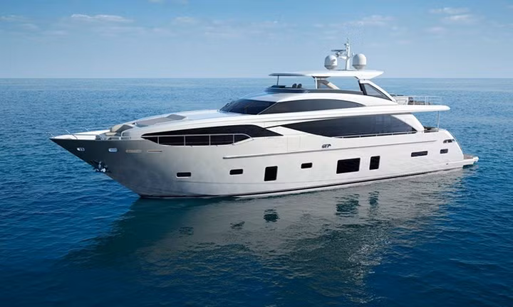 Chiếc The Princess 30M có giá thuê 1 tuần là hơn 2 tỷ đồng.